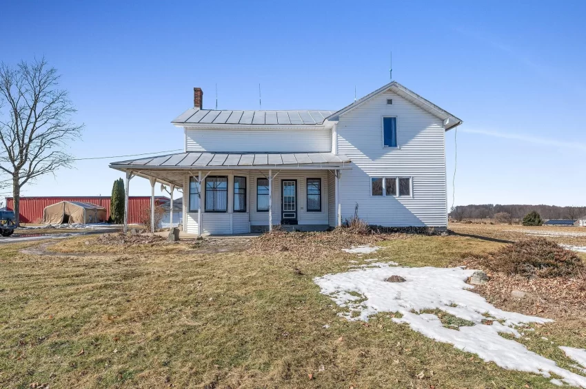 michigan farmhouse for sale