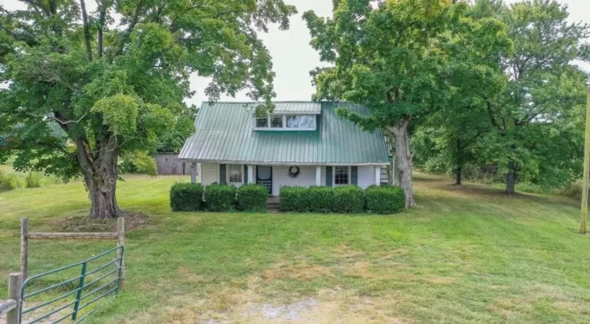 kentucky farmhouse