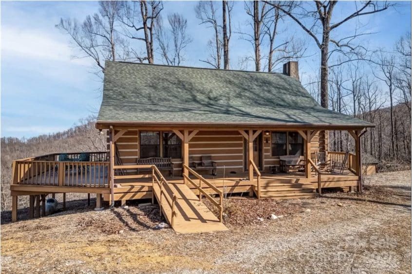 North Carolina Log Cabin