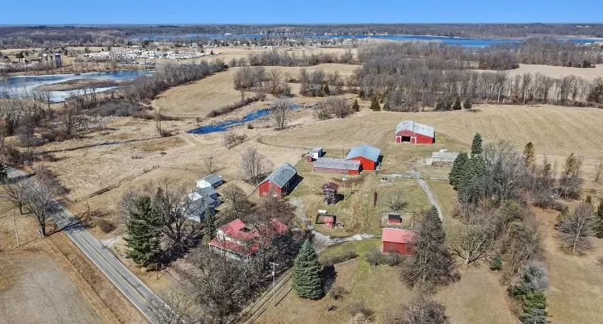 michigan farmhouse