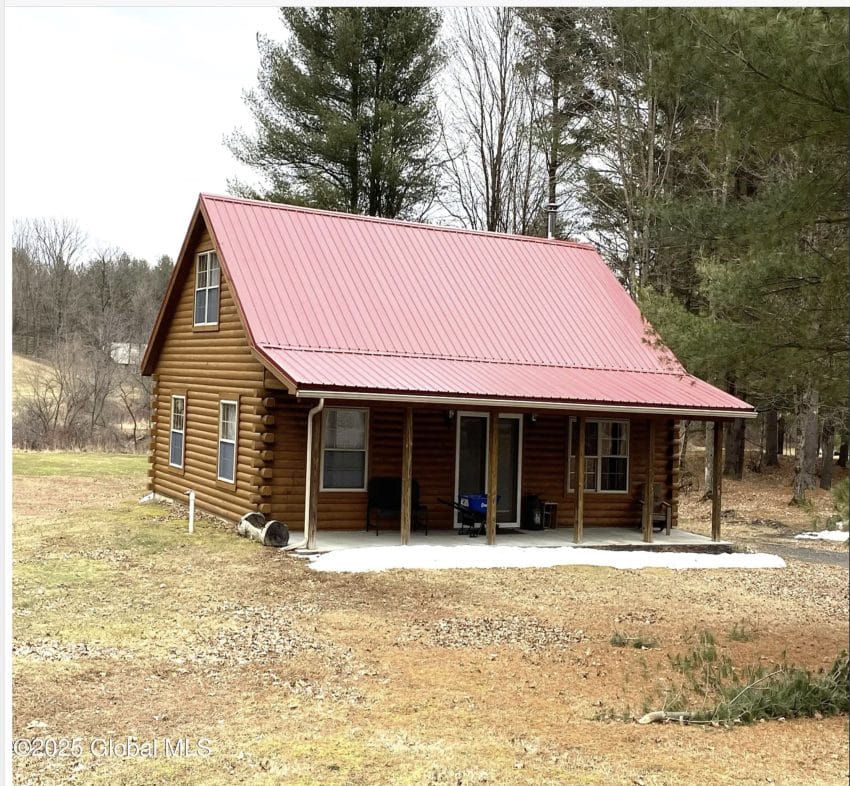 New York Log Cabin