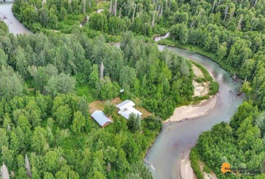 Creekfront Alaskan home