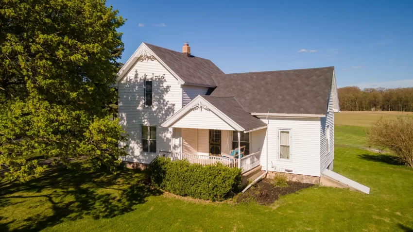 michigan farmhouse