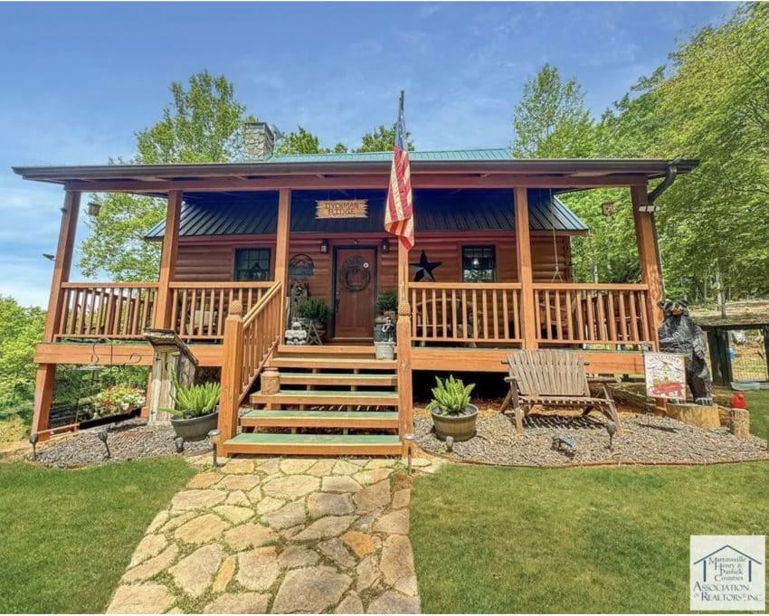 Virginia Log Cabin