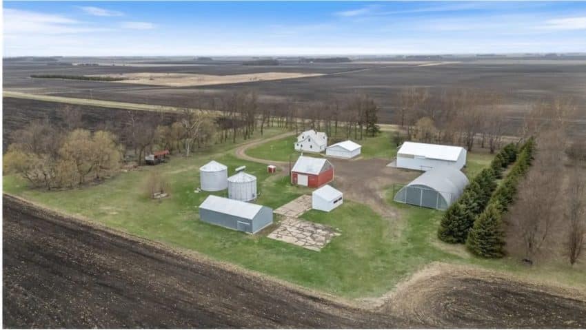 Minnesota Farmhouse