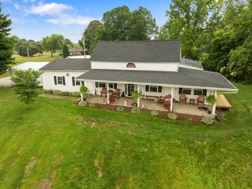 kentucky farmhouse