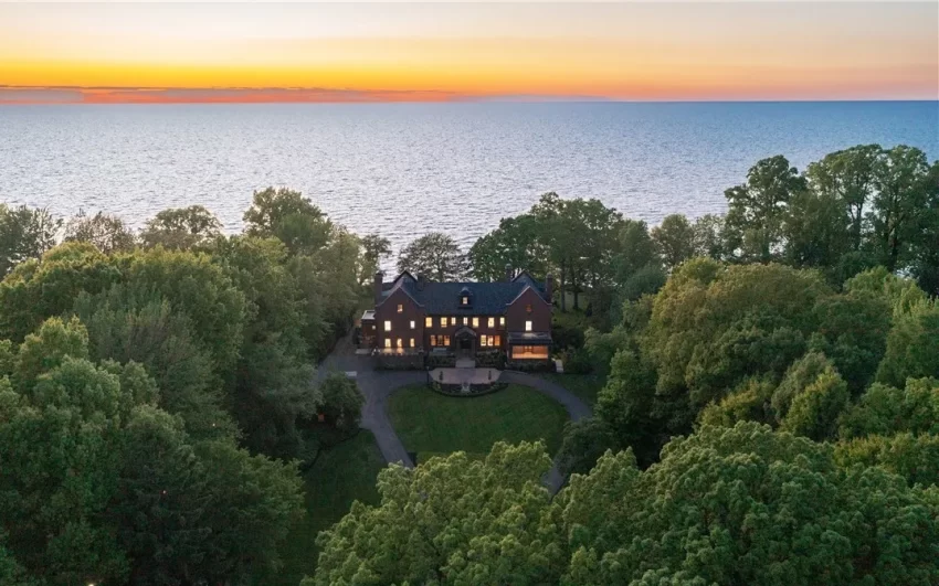 waterfront ohio mansion