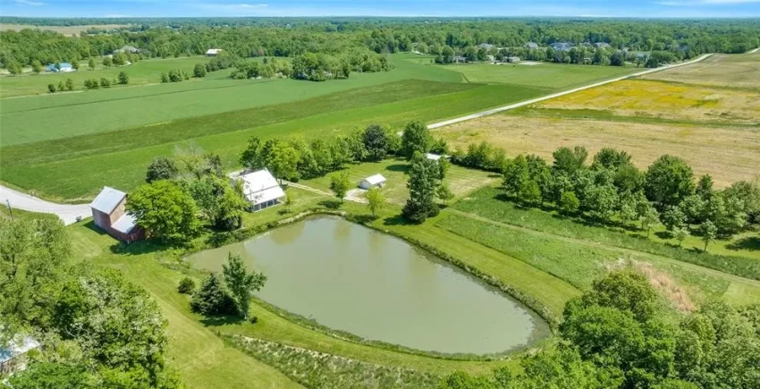illinois farmhouse