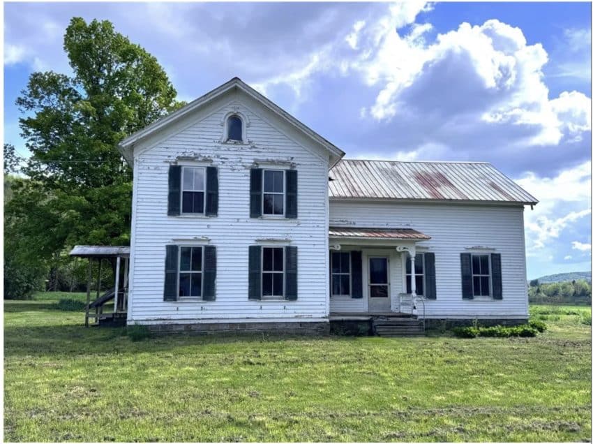 New York Historic Fixer Upper Farmhouse