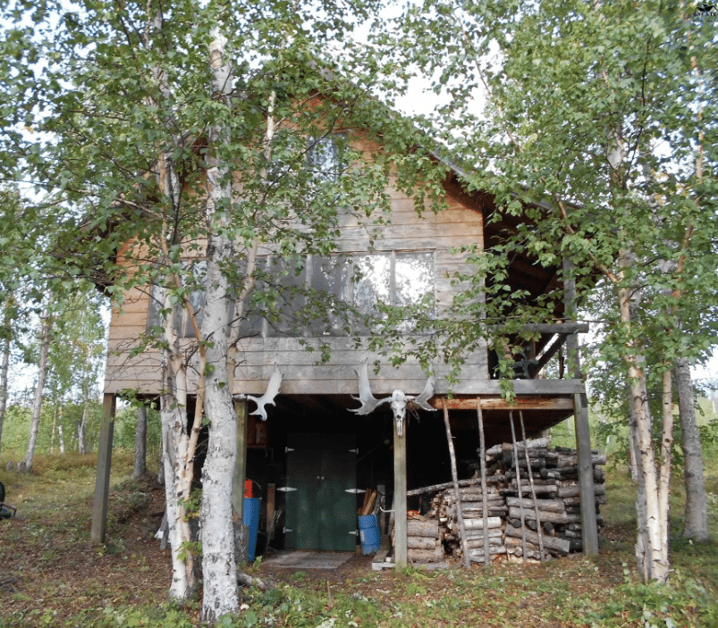 Remote Off-Grid Alaskan cabin