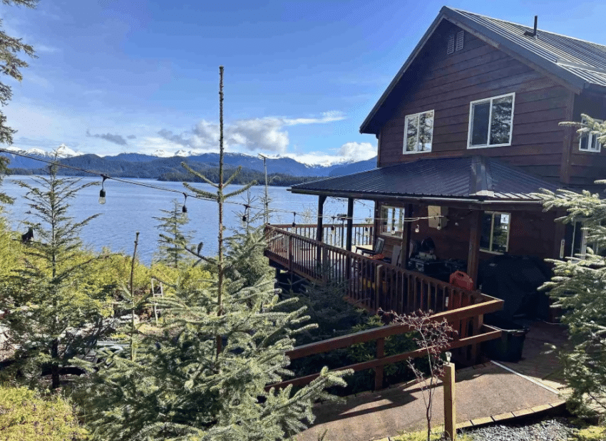 Alaskan cabin for sale