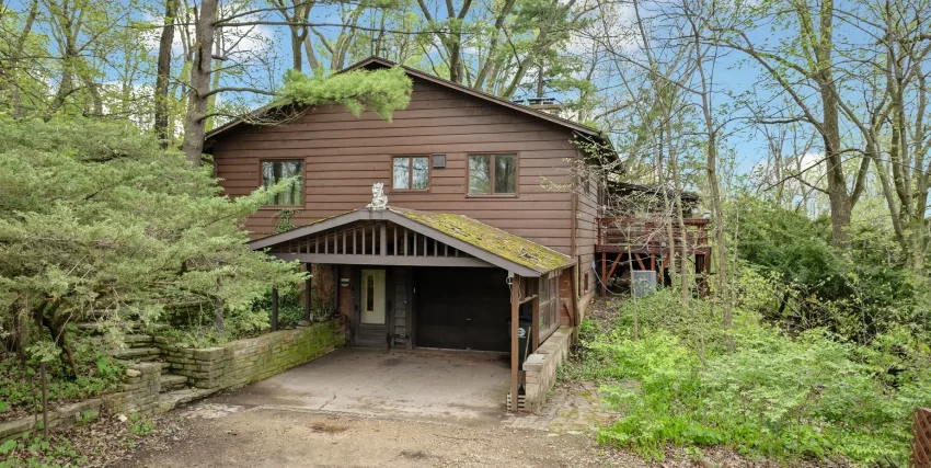 Illinois cabin