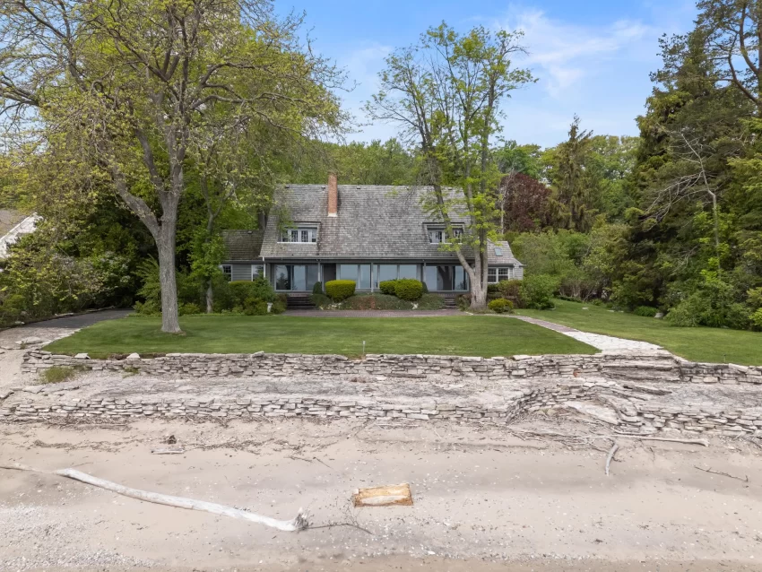 lakefront wisconsin home