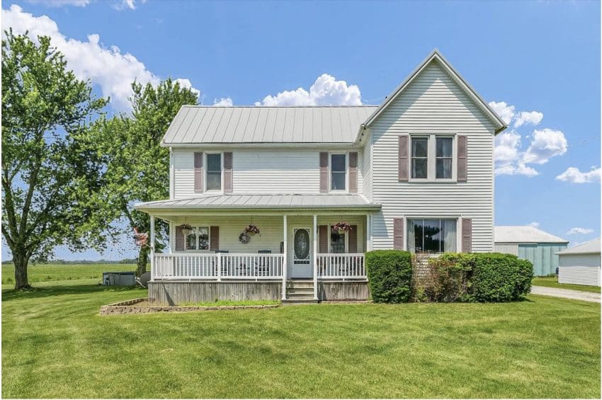 Updated Illinois Farmhouse