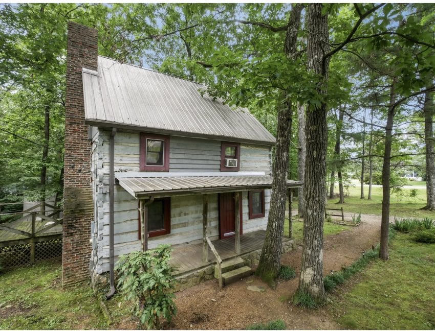 Tennessee Log Cabin