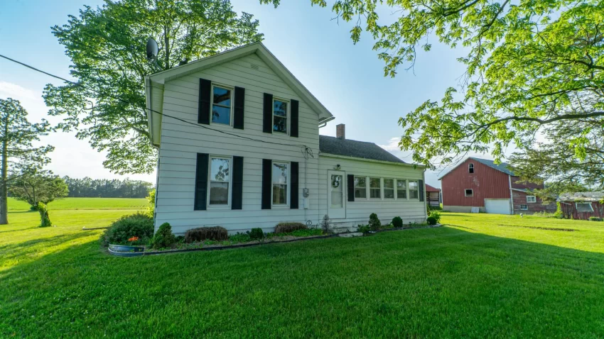 michigan farmhouse