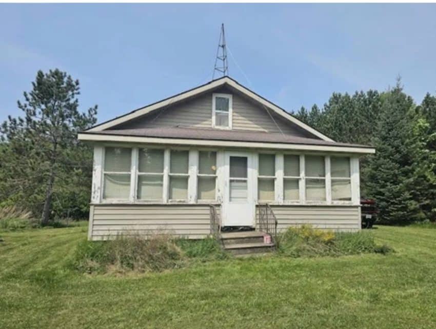 Wisconsin Country Bungalow