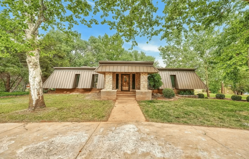 Oklahoma Mid Century Modern Home on 2.5 Acres