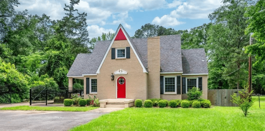 c.1960 Louisiana Home on 2.5 Acres For Sale