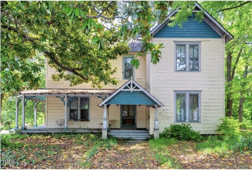 Historic North Carolina Fixer Upper Victorian (Vine Villa)
