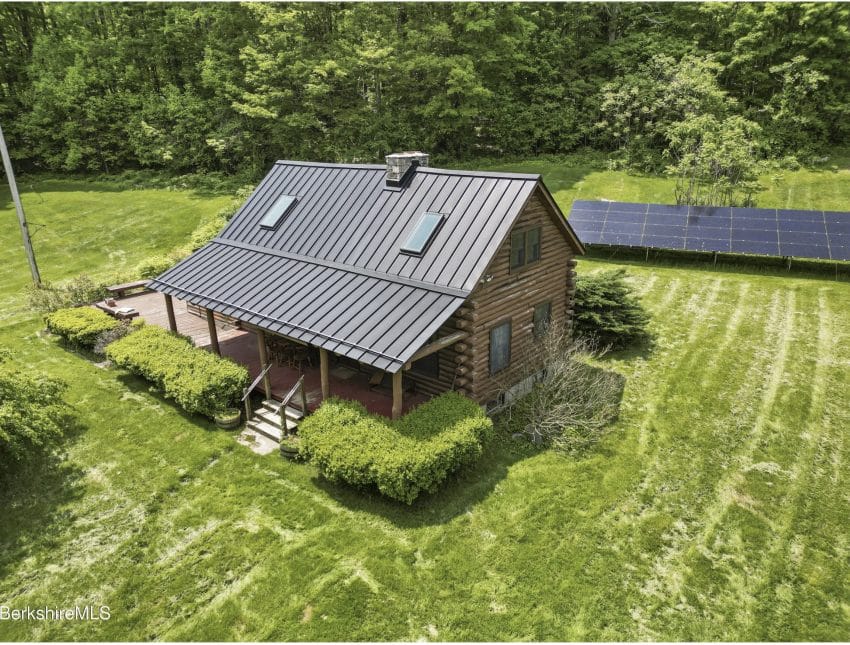 Massachusetts Log Cabin