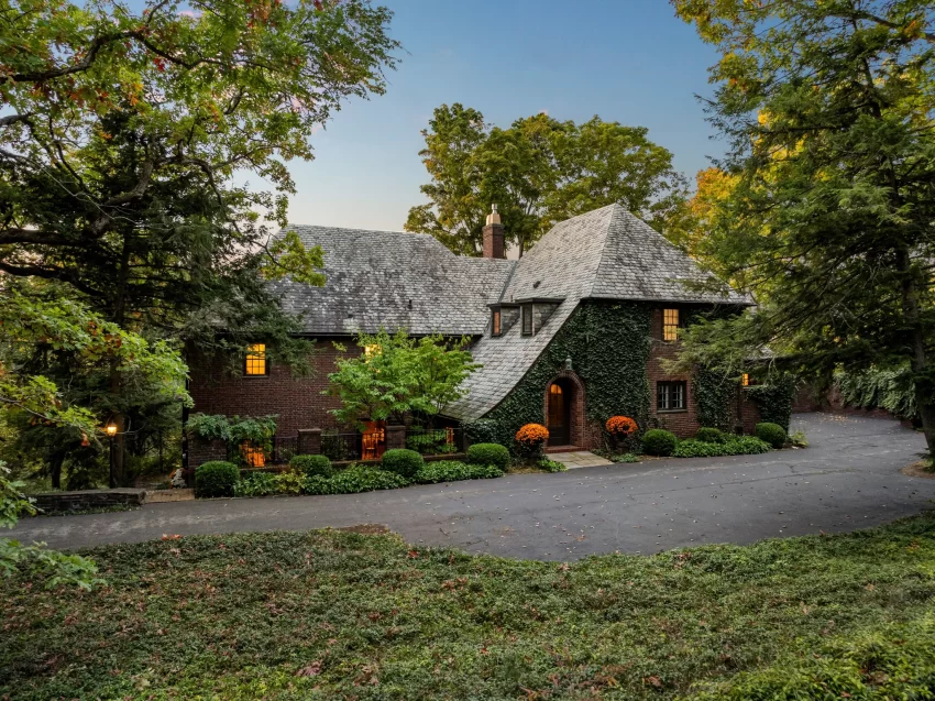 Lincoln house for sale