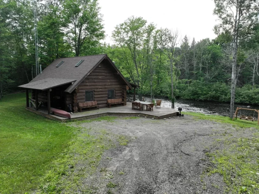 wisconsin riverfront cabin