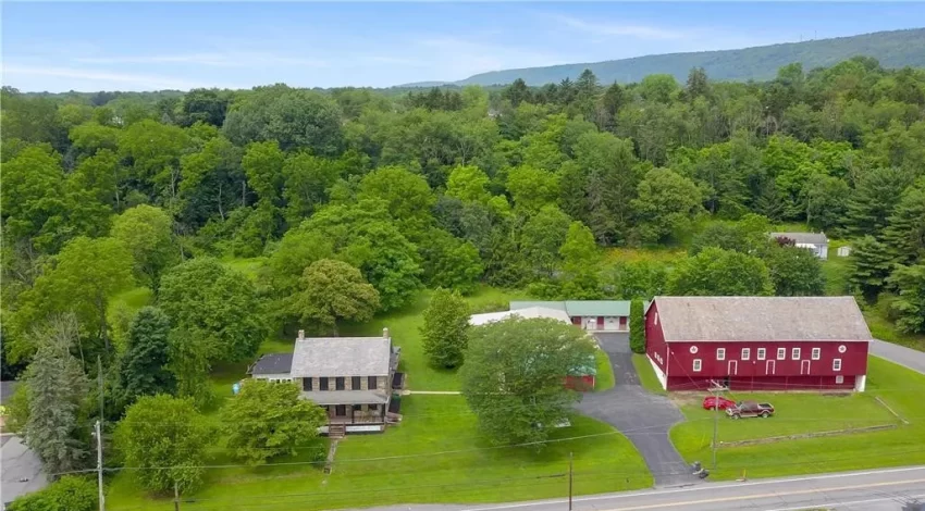 pennsylvania farmhouse