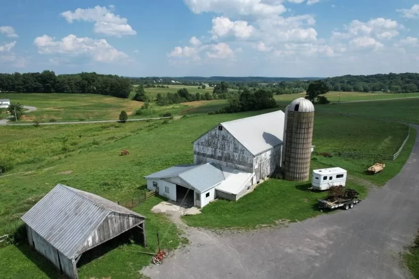 pennsylvania farmhouse