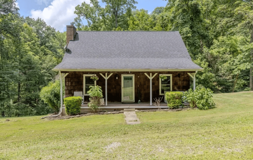 Cozy Michigan cabin