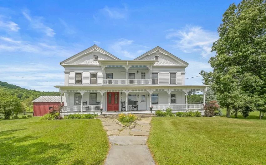 New York farmhouse