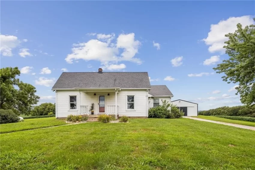 missouri farmhouse