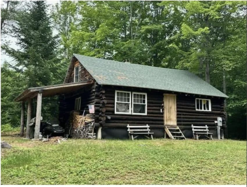 Maine Rustic Log Cabin