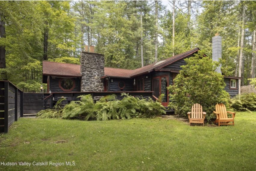 New York Cabin Owned By B-52s Lead Singer