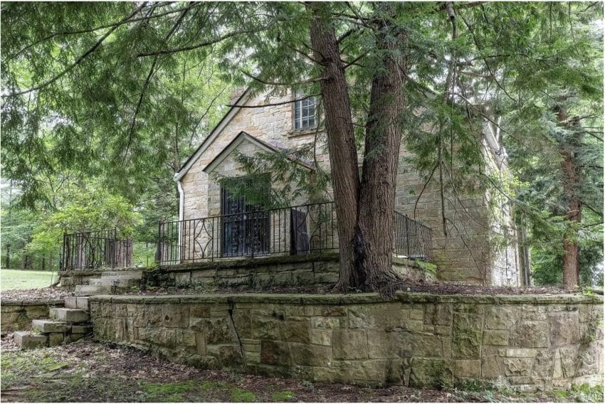 Indiana Limestone Country Cottage