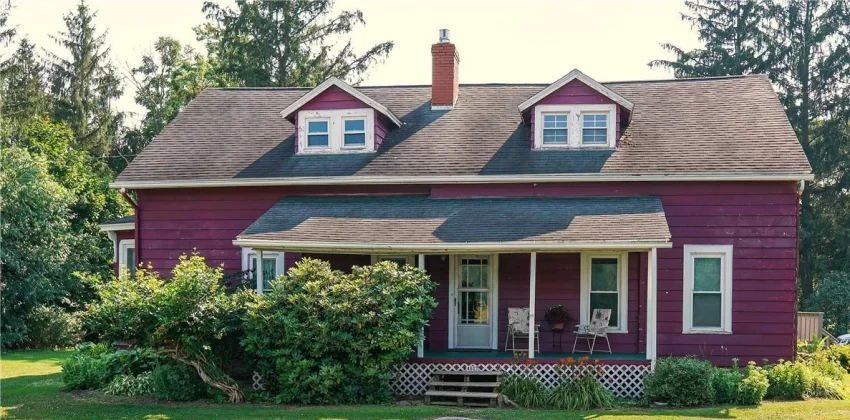 New York farmhouse