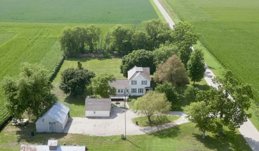 illinois farmhouse