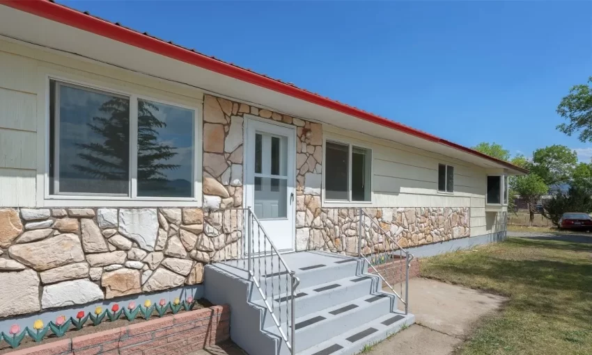 montana farmhouse