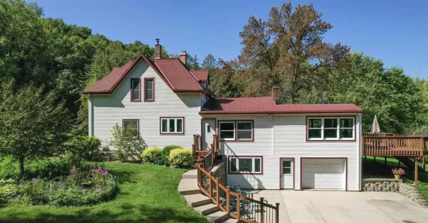 minnesota farmhouse