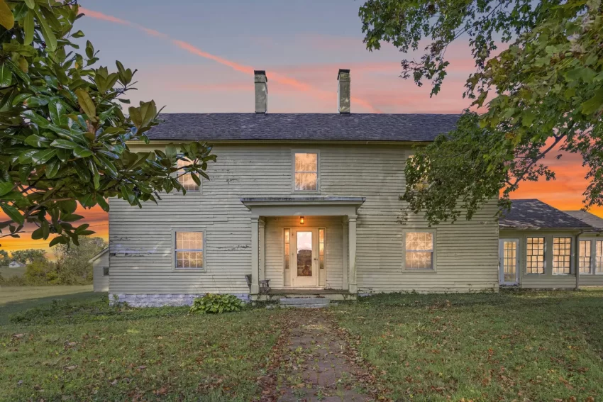 kentucky farmhouse