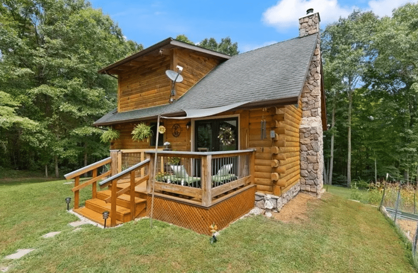 Kentucky Log Home
