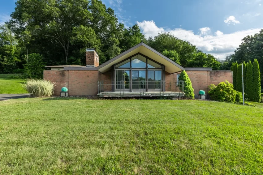 connecticut mid-century modern