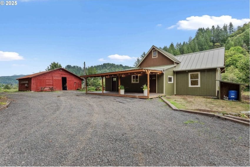 Oregon Rustic Farmhouse