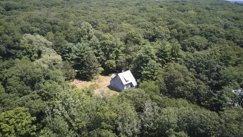 connecticut farmhouse