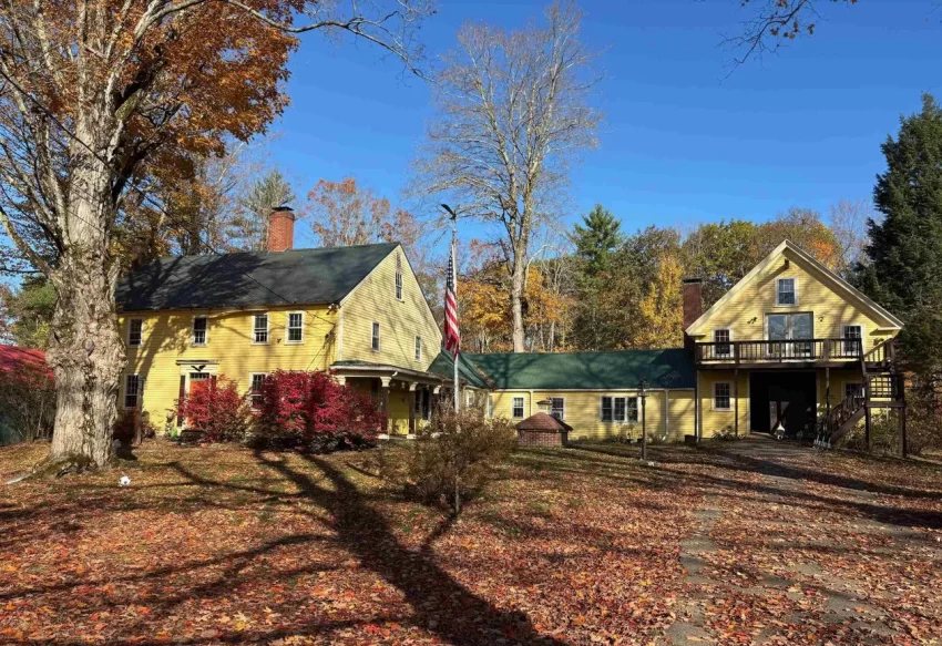 New Hampshire colonial