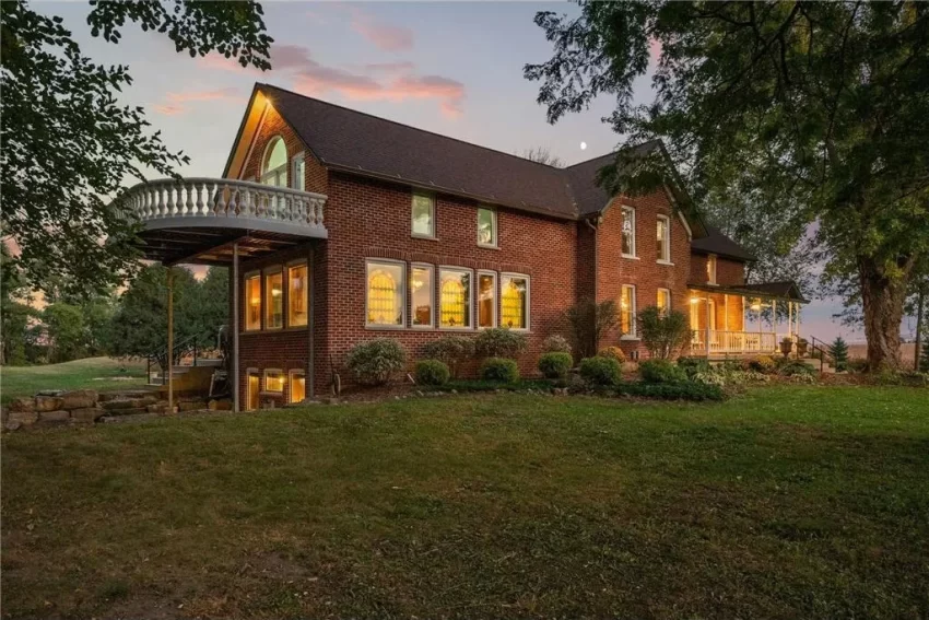 minnesota farmhouse
