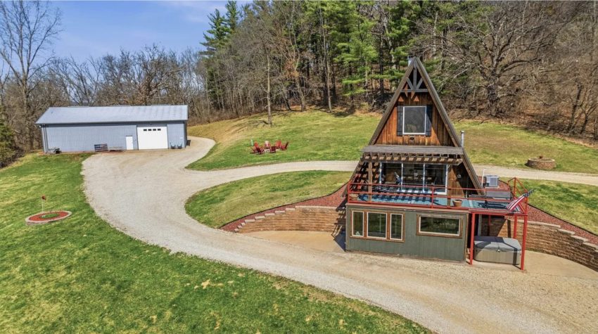 Iowa A-Frame Country Home