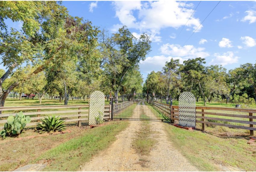 Texas Country Homestead