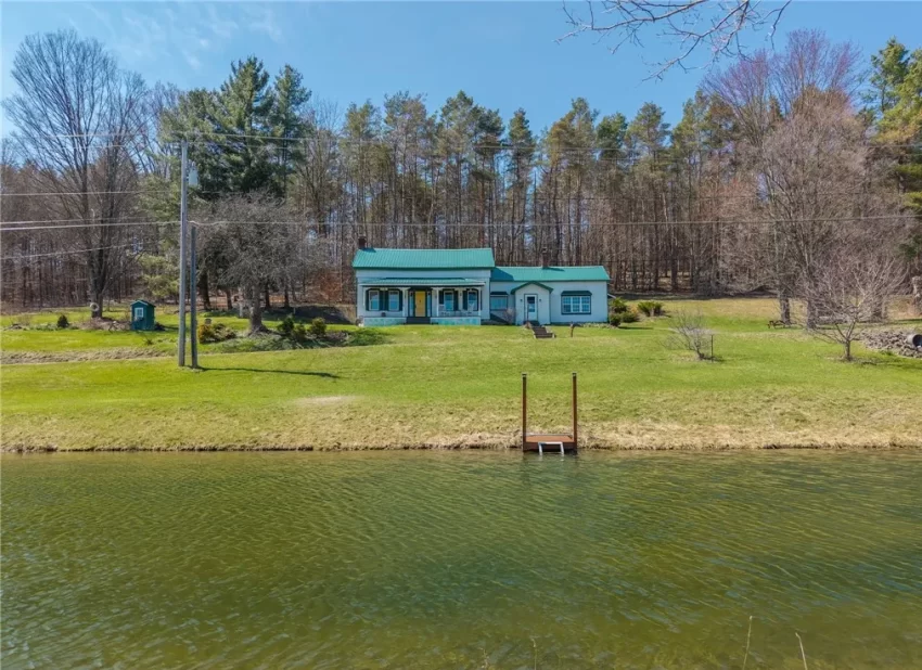 waterfront new york home