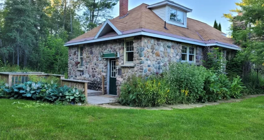 michigan stone house